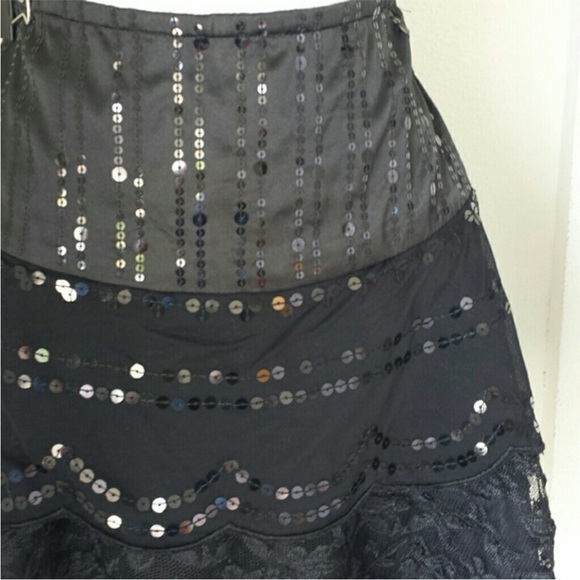 🍂🍁 Fall Le Chateau Black Sequin Lace Skirt Sz S. - Picture 2 of 3